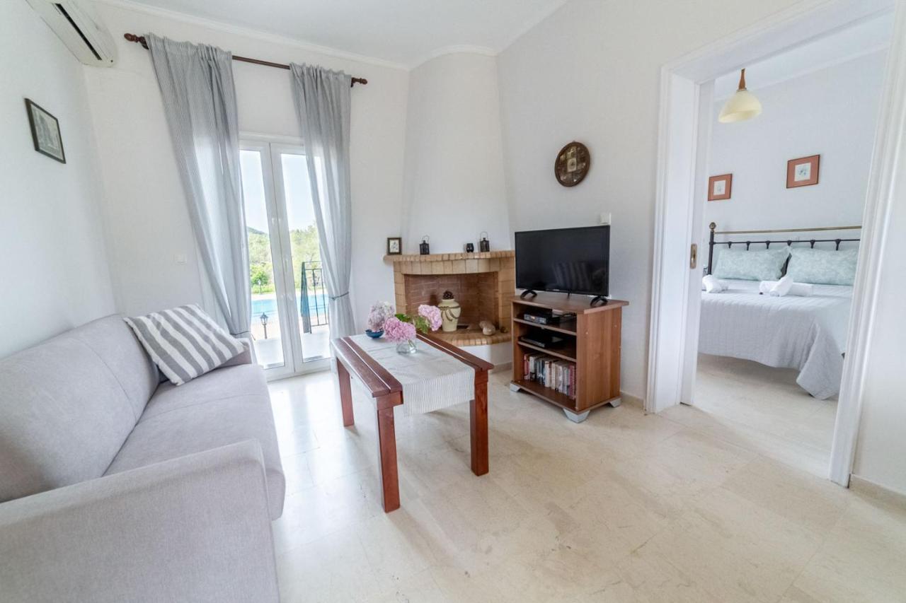 Villa Adonis Halikounas Ngoại thất bức ảnh