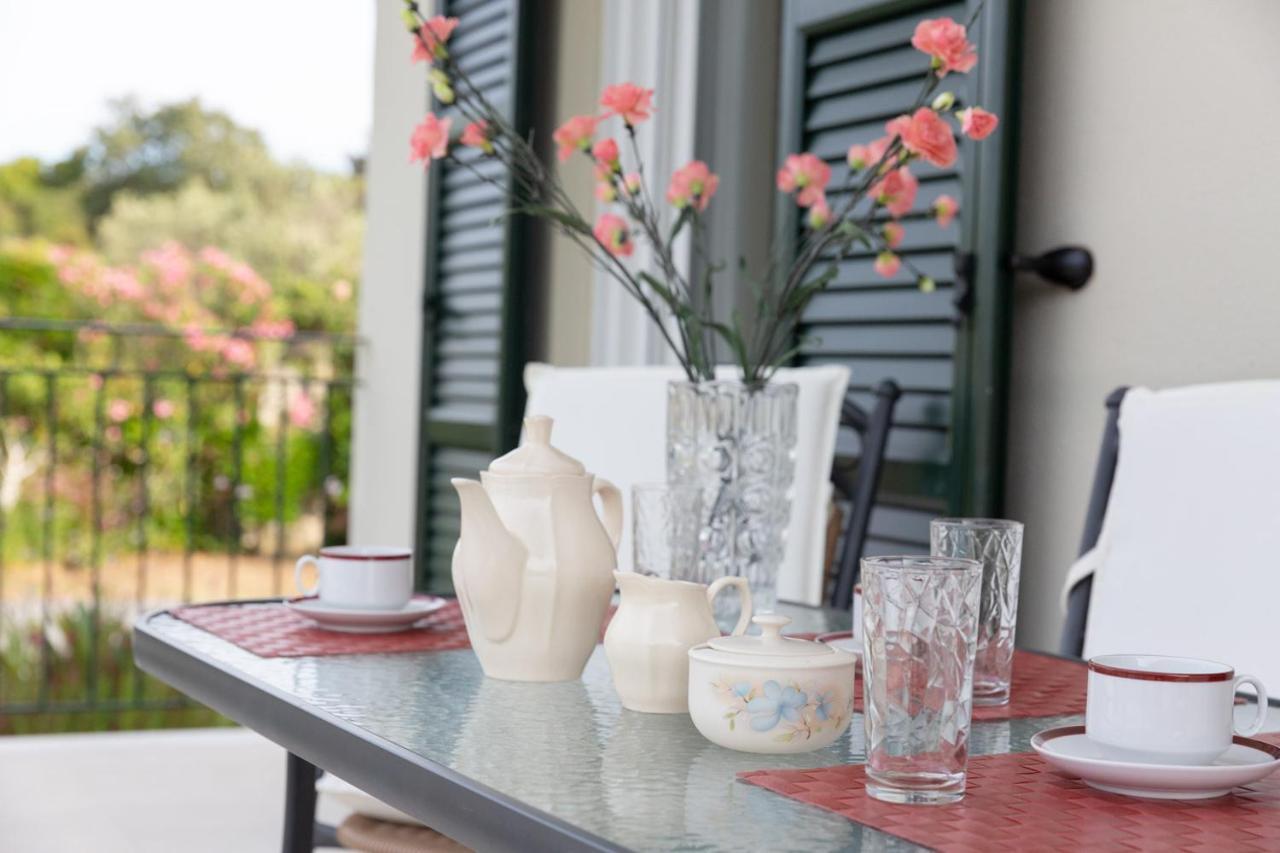 Villa Adonis Halikounas Ngoại thất bức ảnh